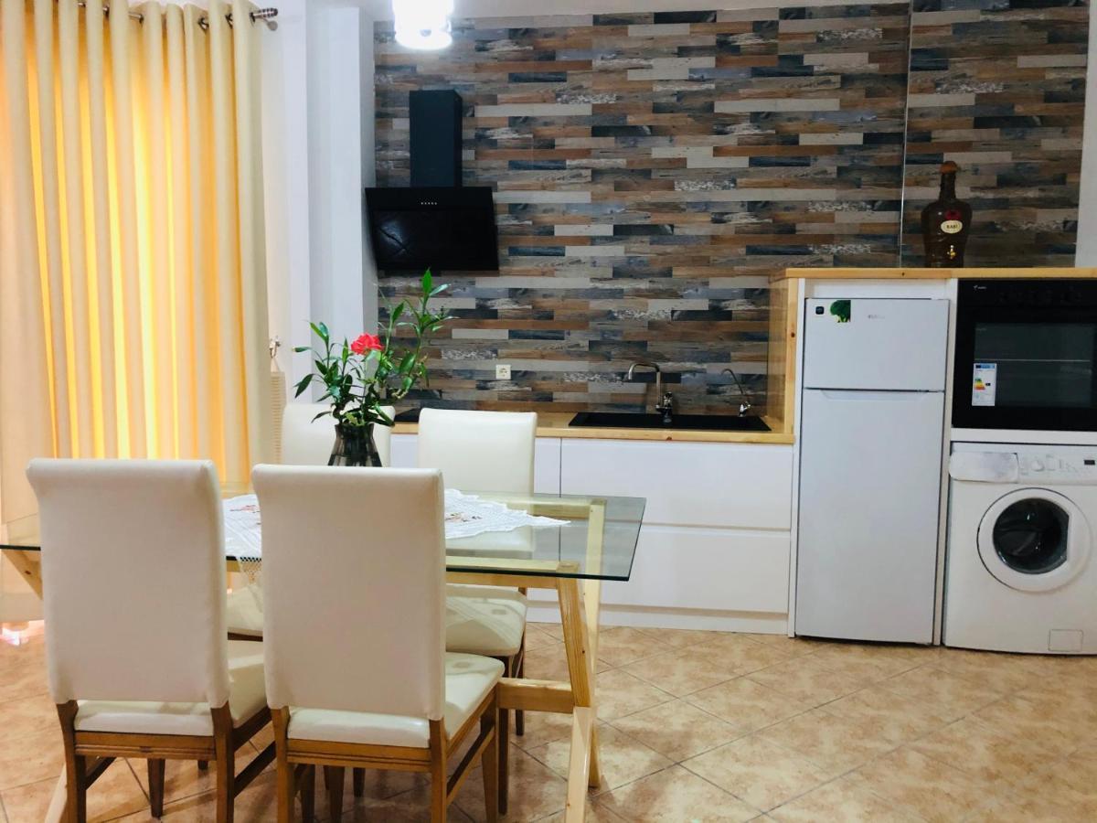 Flora Apartments Саранда Экстерьер фото